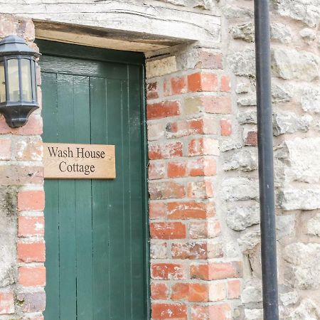 Wash House Cottage マッチ・ウェンロック エクステリア 写真