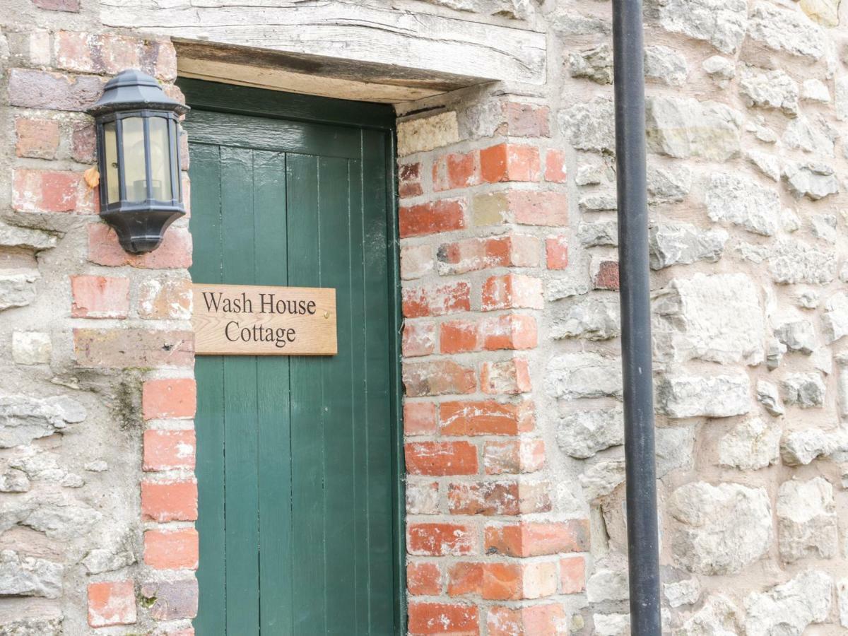 Wash House Cottage マッチ・ウェンロック エクステリア 写真
