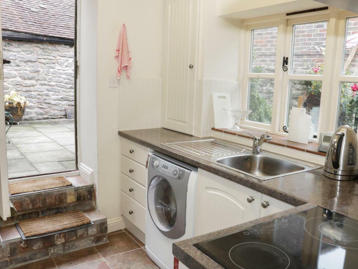 Wash House Cottage マッチ・ウェンロック エクステリア 写真